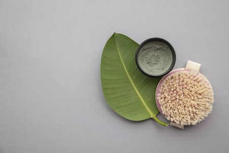 Hair Scalp Exfoliation: New Trend in India for Removing Dandruff Naturally